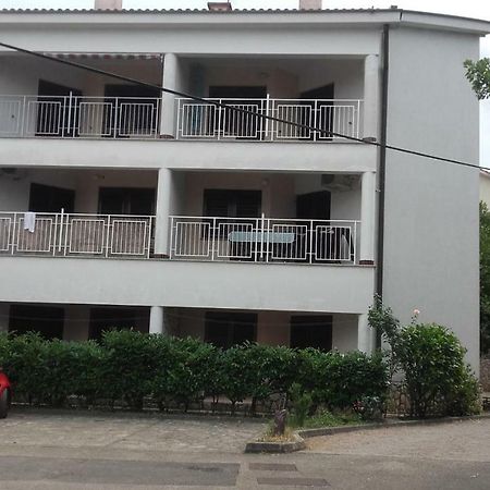 奈维斯Studio Apartman Lady公寓 外观 照片