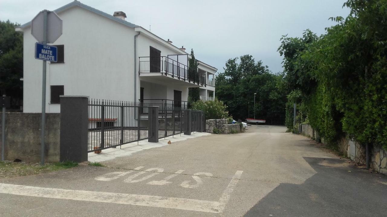 奈维斯Studio Apartman Lady公寓 外观 照片