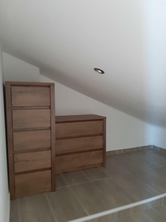 奈维斯Studio Apartman Lady公寓 外观 照片